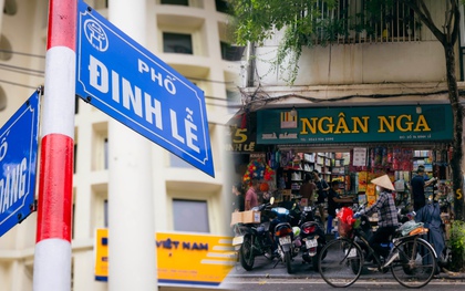Phố sách Đinh Lễ đã đổi thay: Ngỡ ngàng vì tiệm Huy Hoàng đóng cửa, Ngân Nga bề thế nay thu hẹp, sạp cũ hóa quán cà phê…