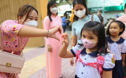TP HCM: Hôm nay, học sinh lớp 1, 9, 12 tựu trường