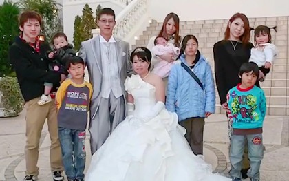 Xôn xao chuyện chàng trai 27 tuổi có 4 con, làm ông ngoại của 4 đứa cháu