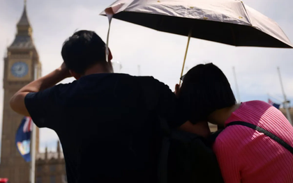 Nước Anh trải qua mùa hè nóng nhất trong lịch sử