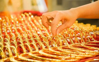 Chiều 29/8: Giá vàng miếng, vàng SJC tăng không ngừng nghỉ, chuyên gia dự báo còn tiếp tục tăng