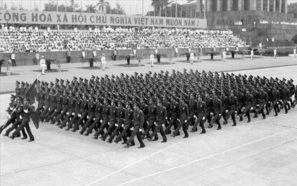 Những hình ảnh ấn tượng tại Lễ duyệt binh 40 năm Quốc khánh 2/9/1985