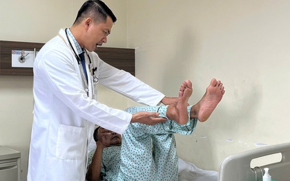 Chích lể đầu ngón tay chữa đột quỵ, một người đàn ông suýt mất mạng