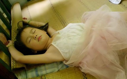 Bất ngờ: 5 kiểu tư thế ngủ sau tiết lộ tính cách của con, bố mẹ có thể tham khảo để điều chỉnh cách nuôi dạy!