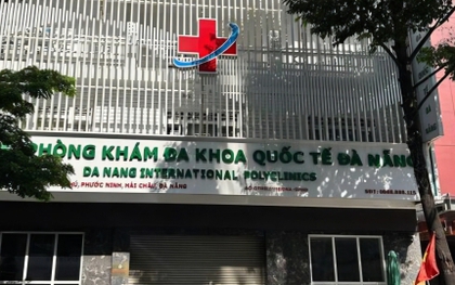 Loạt sai phạm tại phòng khám tuyển bác sĩ rởm chưa học hết lớp 12