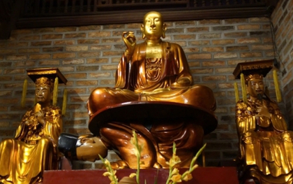 Giải mã bức tượng Phật ngồi trên lưng vua độc nhất vô nhị ở Hà Nội