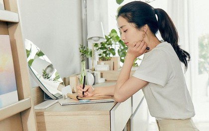 Khi tài chính không suôn sẻ, đừng vội hoảng, hãy làm 4 việc này bạn sẽ thấy khá hơn