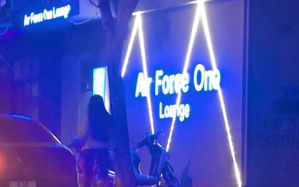 Công an đột kích quán bar Không lực Một lúc nửa đêm