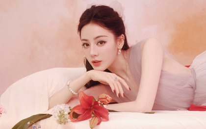 Địch Lệ Nhiệt Ba lại bị nghi đã có con với sao nam tai tiếng