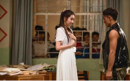 Đi họp lớp, chỉ mời người thu nhập cao, giám đốc lương 185 triệu nhưng "giả nghèo": tối về nhận được tin nhắn mà khó xử
