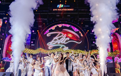Hòa Minzy, RHYDER cùng dàn nghệ sĩ “quẩy” hết cỡ trong đêm nhạc Chào tân sinh viên 15 tại Đà Nẵng