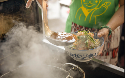 Không phải bún bò Huế, món ăn chỉ từ 50.000 đồng/bát này mới là hương vị Việt lọt top ngon nhất thế giới