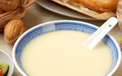 Uống sữa đậu nành vào buổi tối có lợi ích đặc biệt mà nhiều người chưa biết