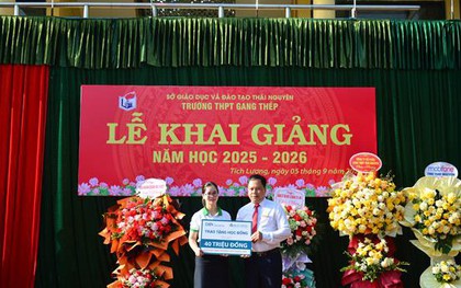 Quỹ Văn hóa DB Kim Jun Ki trao tặng học bổng cho học sinh hoàn cảnh khó khăn Trường THPT Gang Thép, Thái Nguyên