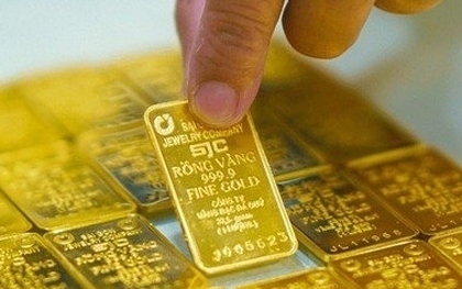 Giá vàng hôm nay 17/9: Thế giới lập kỷ lục mới, tiến sát 3.700 USD/ounce