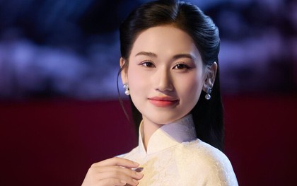 Nữ ca sĩ là trung uý, đóng phim giờ vàng VTV khiến khán giả rơi nước mắt