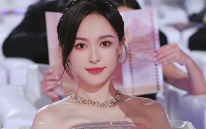 Kiếp nạn váy áo của hội mỹ nhân: Người ráng o ép đến nghẹt thở, có nàng Hậu gãy xương vì "cố đấm ăn xôi"