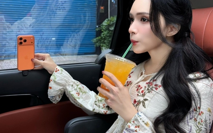 Hương Giang, Tăng Phúc là những nghệ sỹ Việt đầu tiên "flex" khoe iPhone 17 series màu cam