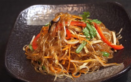 Mẹo xào miến không vón cục, dính hoặc nát