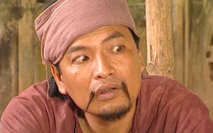 "Vua hề chèo" từng chẳng có xu dính túi, U70 vẫn đắt show, sống an nhàn bên vợ 2