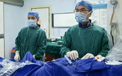 Cô gái 5 năm sợ đi vệ sinh, bác sĩ cảnh báo căn bệnh nhiều người trẻ dễ mắc