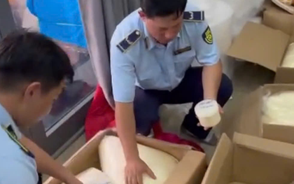 Lộ kho 140kg “kem trộn” không nguồn gốc chuẩn bị tuồn ra thị trường, chị em làm đẹp coi chừng rước họa vào thân