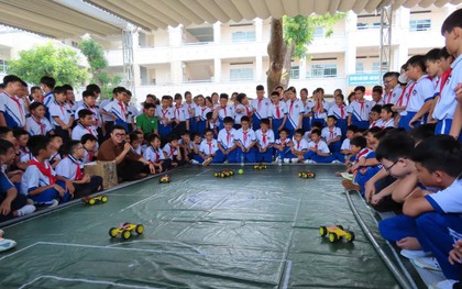 Vụ học sinh không học kỹ năng phải đón về trước 15 giờ: Sẽ có cuộc họp chấn chỉnh vào ngày 30-9