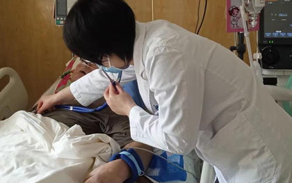Thanh niên 28 tuổi cấp cứu vì bỏ bữa sáng 2 năm