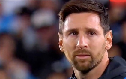 Messi bật khóc!
