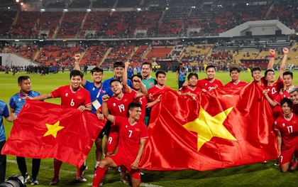 FIFA vinh danh bóng đá Việt Nam: Một năm thật rực rỡ và đầy cảm xúc!
