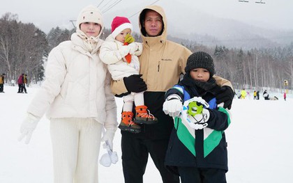 Văn Quyết và ái nữ cựu chủ tịch CLB Sài Gòn hạnh phúc thế!