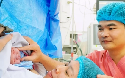 Những tiếng khóc trong veo đêm giao thừa: Mùa xuân bắt đầu từ phòng sinh