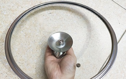 Công dụng của chiếc lỗ nhỏ trên nắp nồi inox