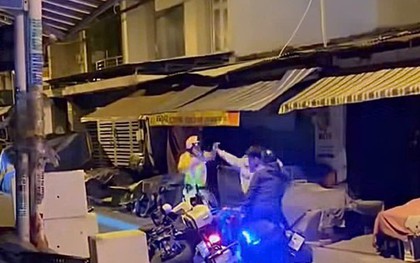 Xôn xao clip 2 người giằng co với CSGT: Vụ việc xảy ra ở phường Bảy Hiền, TP HCM