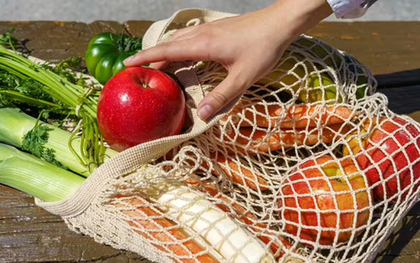 Bất ngờ phát hiện 5 thực phẩm quen thuộc chứa vi nhựa