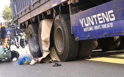 Bé trai 7 tuổi tử vong dưới bánh xe tải