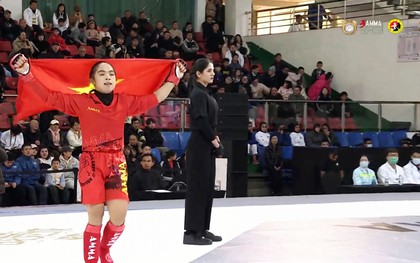 "Cô giáo mầm non" Lò Thị Phung giành HCV MMA châu Á chỉ sau 51 giây gây chấn động