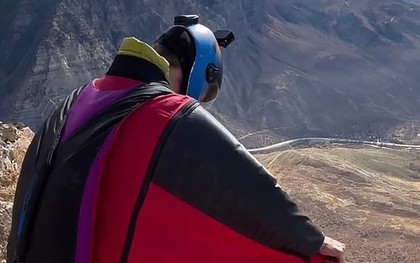 Bi kịch của "người bay" huyền thoại: Tử vong vì dù không kịp mở sau cú nhảy 305m