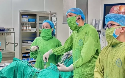 Kỹ thuật hiện đại đem lại hạnh phúc cho cô gái bị dị tật sinh dục bẩm sinh hiếm gặp