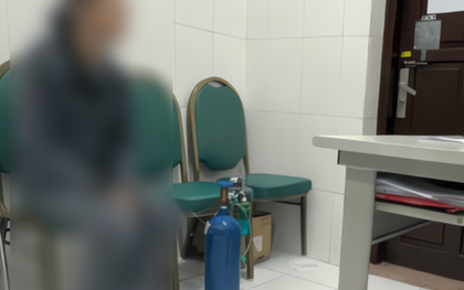 Bác sĩ bất ngờ khi nữ sinh mang bình khí cười đi khám tâm thần