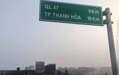 Tai nạn liên hoàn trên cao tốc Cao Bồ - Mai Sơn, 10 người thương vong