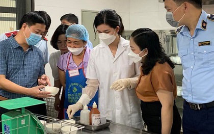 Đề nghị kiểm tra an toàn thực phẩm tại trung tâm tiệc cưới Adora