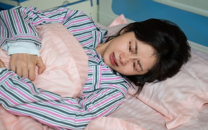 Nữ sinh viên 20 tuổi buộc phải cắt bỏ tử cung để "cứu mạng", bác sĩ nhắc: 5 dấu hiệu ung thư đang lớn