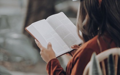 Gen Z vào đại học nhưng không đọc nổi một câu hoàn chỉnh: Giảng viên buộc phải hạ tiêu chuẩn