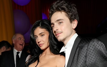 Chuyện tình dậy sóng về Kylie Jenner - Timothée Chalamet