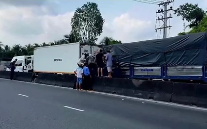 5 ô tô đâm liên hoàn trên Quốc lộ 1A