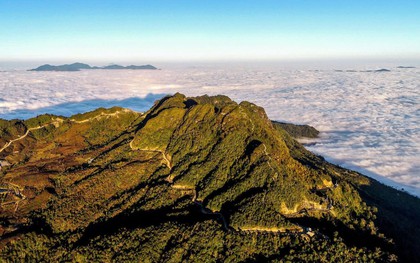 Chiêm ngưỡng biển mây ở 'chín tầng thang'