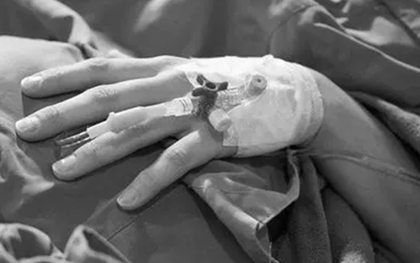 Chàng trai 20 tuổi chạy thận 3 tháng mới ân hận vì bỏ qua 3 dấu hiệu thực chất là tiếng "kêu cứu" của thận