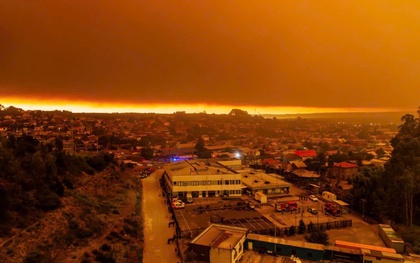 Chile ban bố tình trạng thảm họa vì cháy rừng lan rộng khủng khiếp, ít nhất 250 ngôi nhà bị thiêu rụi, 18 người thiệt mạng