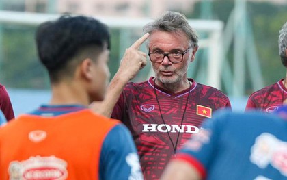 Tại sao HLV Troussier tin U23 Việt Nam sẽ "dễ thở" ở trận bán kết?